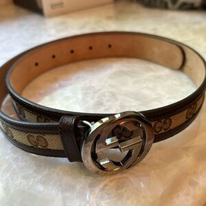 Gucci belt